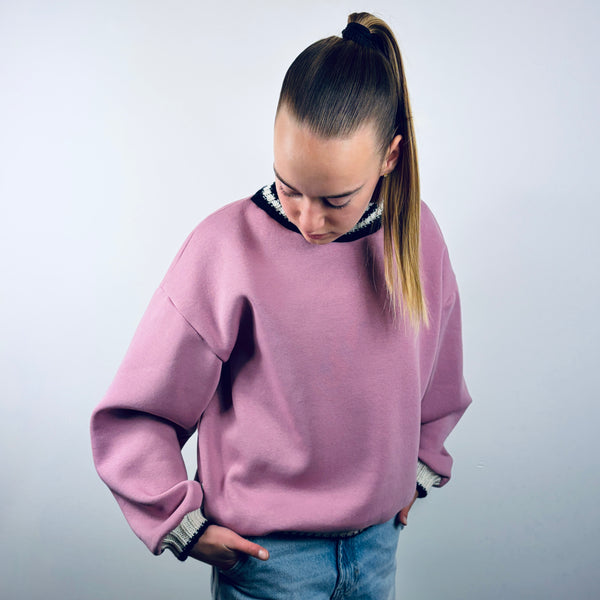 SOOI SWEATER LIVE & ENJOY