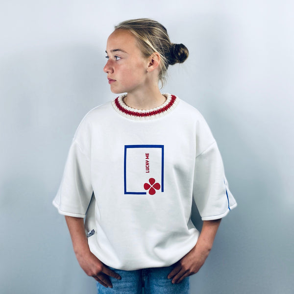 SOOI SWEATER LUCKY ME