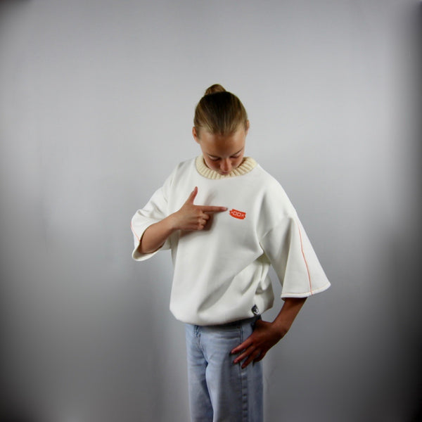 SOOI SWEATER ENJOY BEING YOURSELF