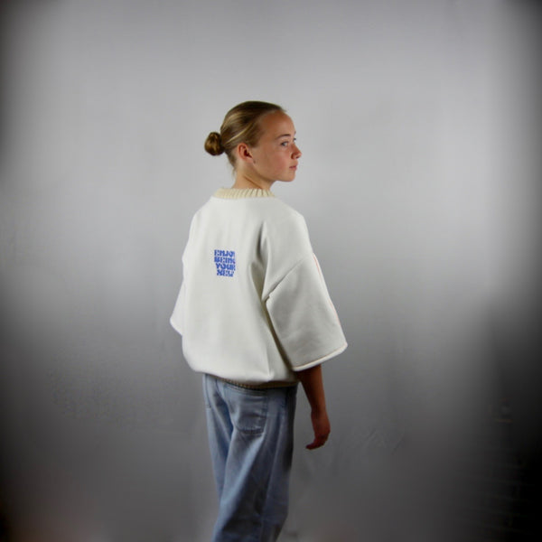 SOOI SWEATER ENJOY BEING YOURSELF