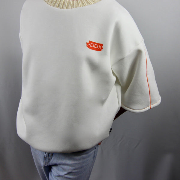 SOOI SWEATER ENJOY BEING YOURSELF