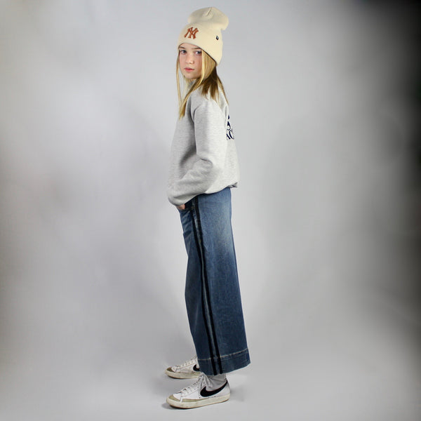 SOOI SWEATER TEACH PEACE GRIJS